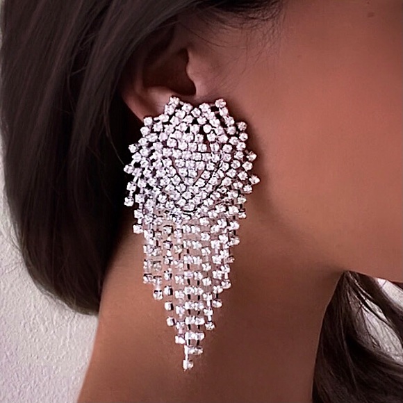 🔵𝟲𝟱%𝗢𝗙𝗙 𝗯𝘂𝗻𝗱𝗹𝗲𝘀 𝟯+🔵 NEW Large Floral Rhinestone Statement Earrings - Picture 1 of 10